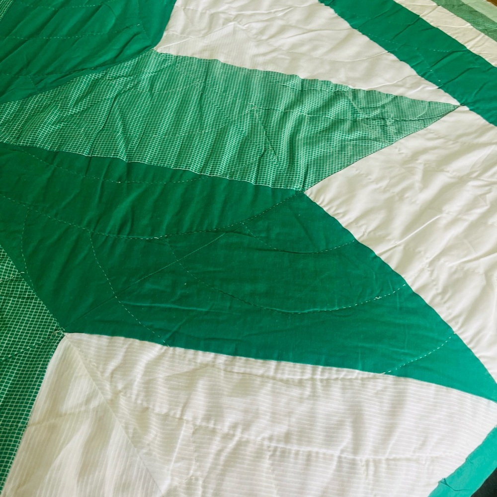 HANDMADE VIntage LONE STAR 8 point Star Pattern QUILT - Picture 16 of 17